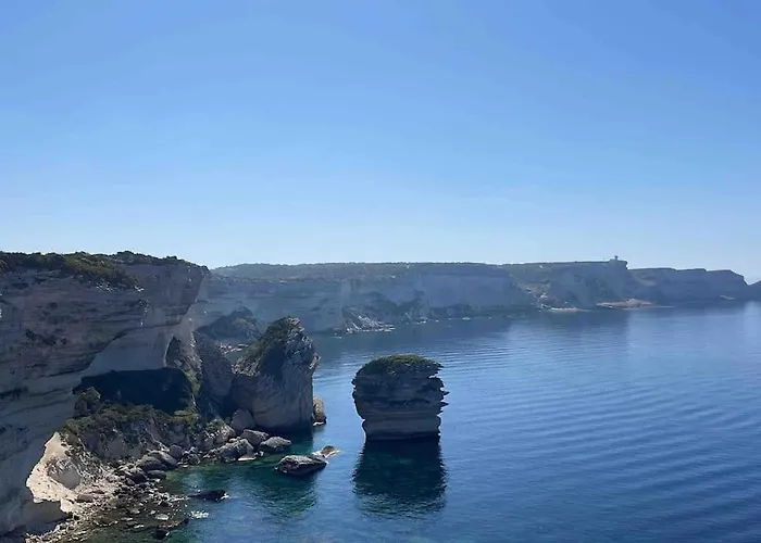Vivez - Sous Le Charme * Bonifacio (Corsica)