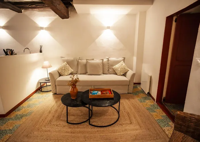 Vivez - Sous Le Charme * Bonifacio (Corsica)